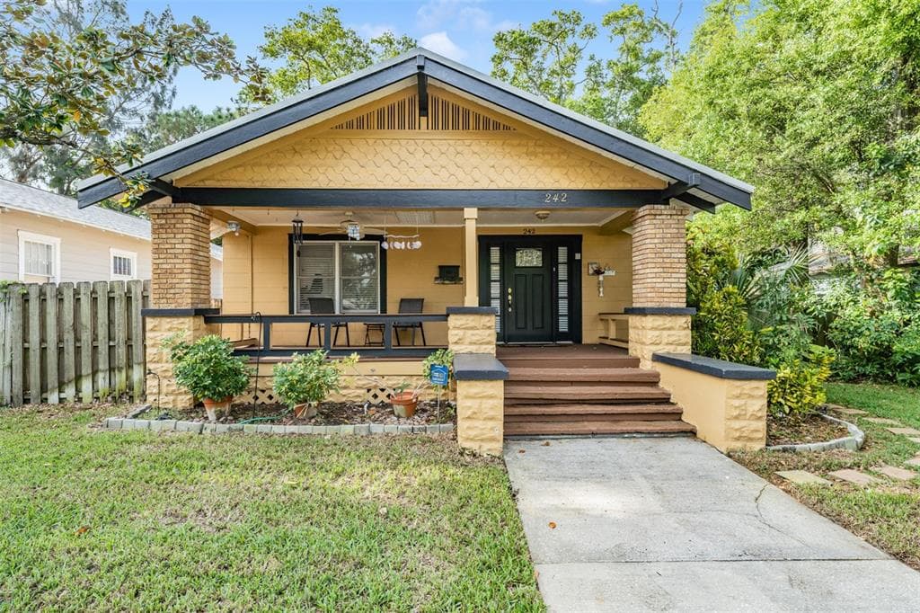 242 18TH AVENUE S ST PETERSBURG, FL 33705
