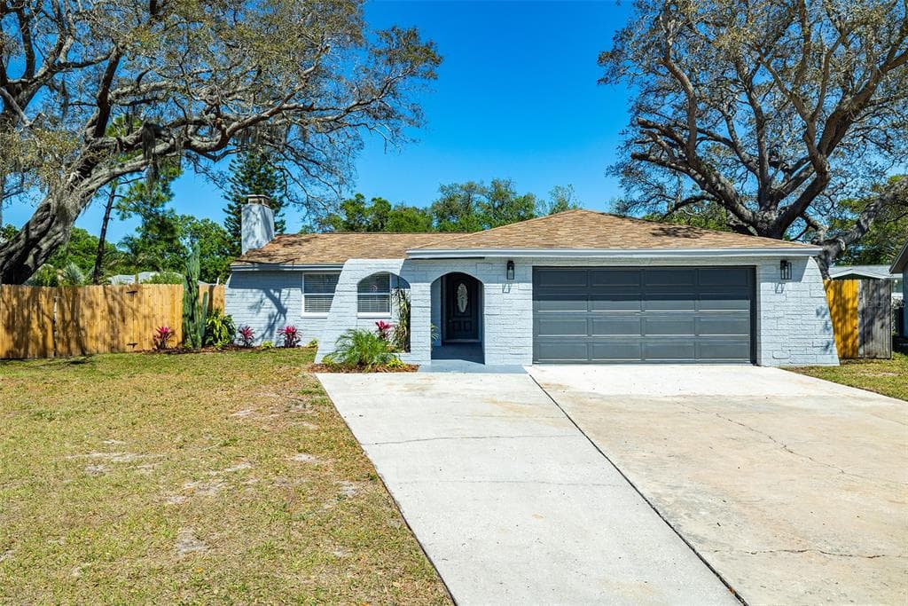 12037 104TH AVENUE SEMINOLE, FL 33778