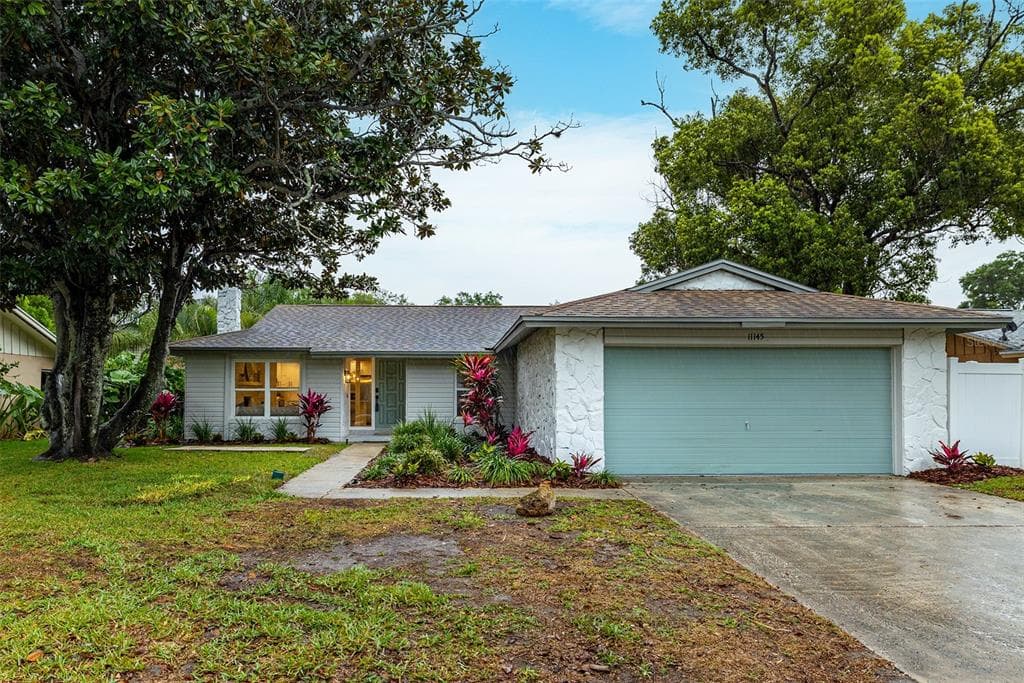 11145 BELLA LOMA DRIVE LARGO, FL 33774