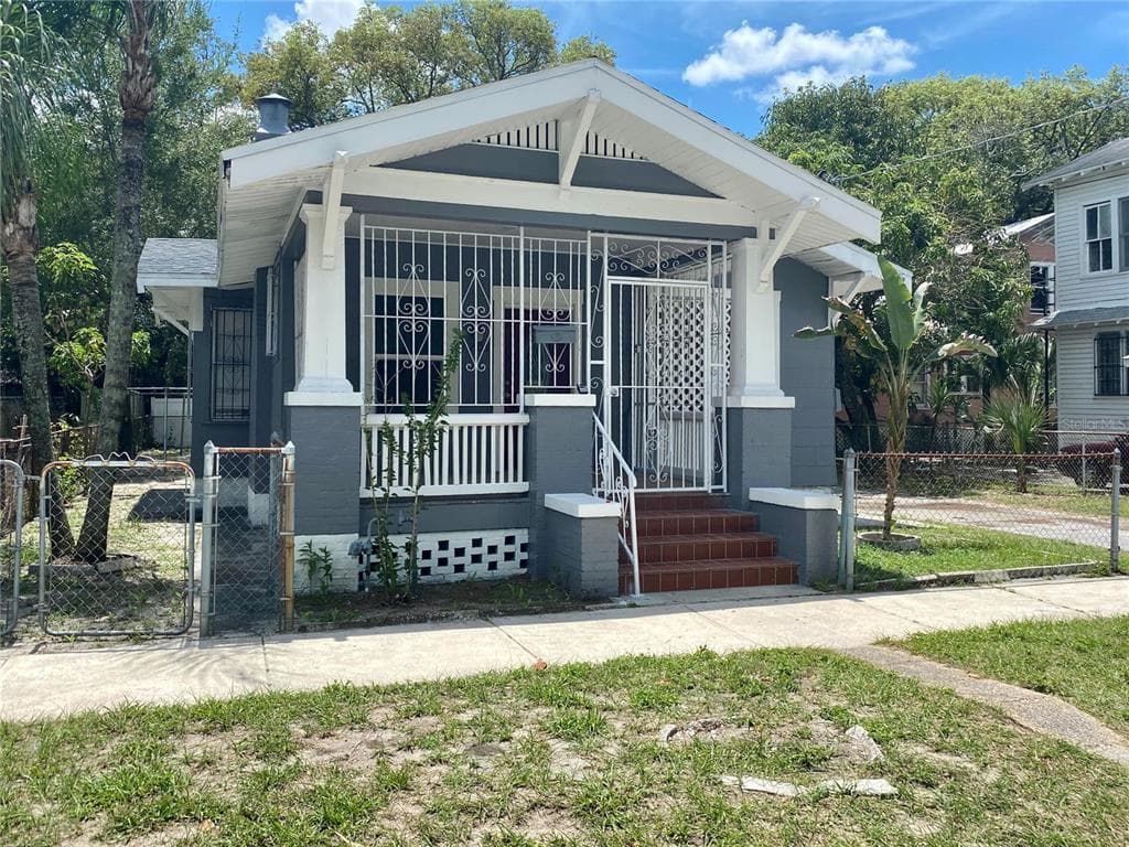 1205 HOLMES AVENUE TAMPA, FL 33605