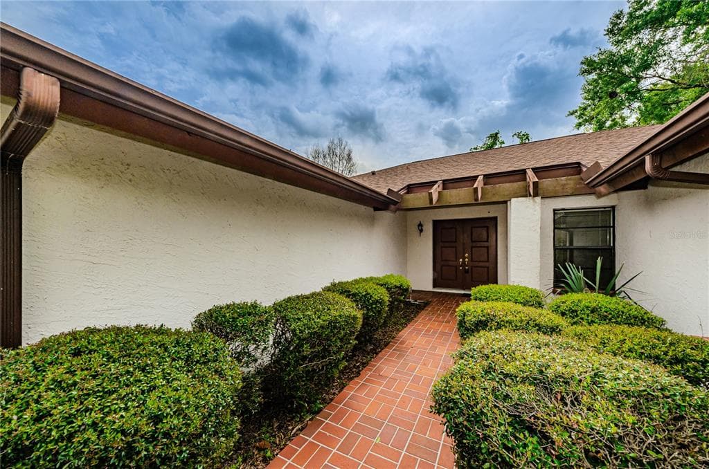 14717 CLARENDON DRIVE TAMPA, FL 33624