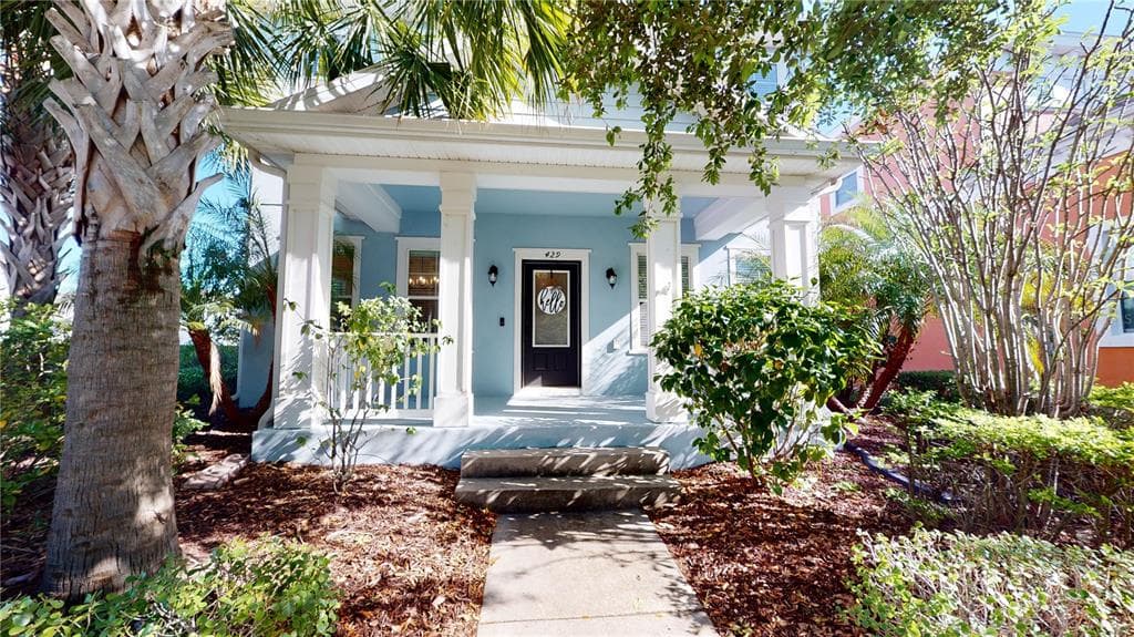 429 WINTERSIDE DRIVE APOLLO BEACH, FL 33572