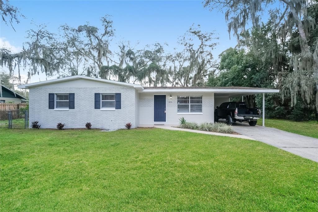 205 LARSON AVENUE BRANDON, FL 33510