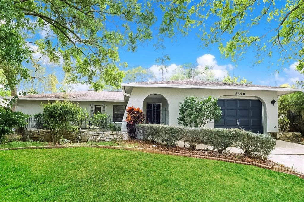 8650 ELM LEAF COURT PORT RICHEY, FL 34668