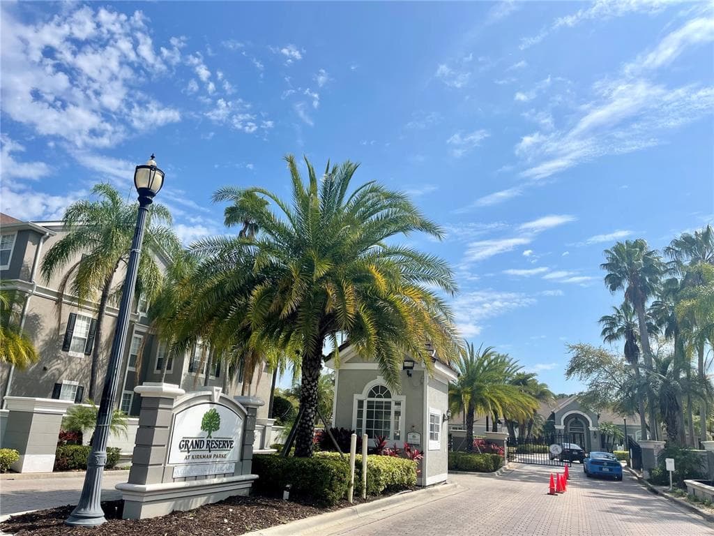 3325 S KIRKMAN ROAD UNIT 420 ORLANDO, FL 32811