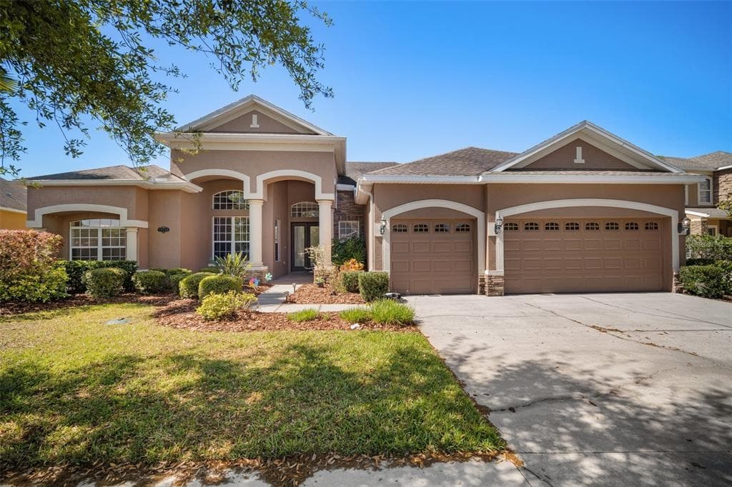 19230 CLIMBING ASTER DRIVE TAMPA, FL 33647