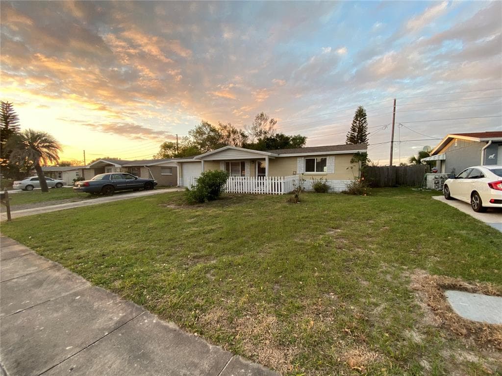 5103 MECASLIN DRIVE NEW PORT RICHEY, FL 34652