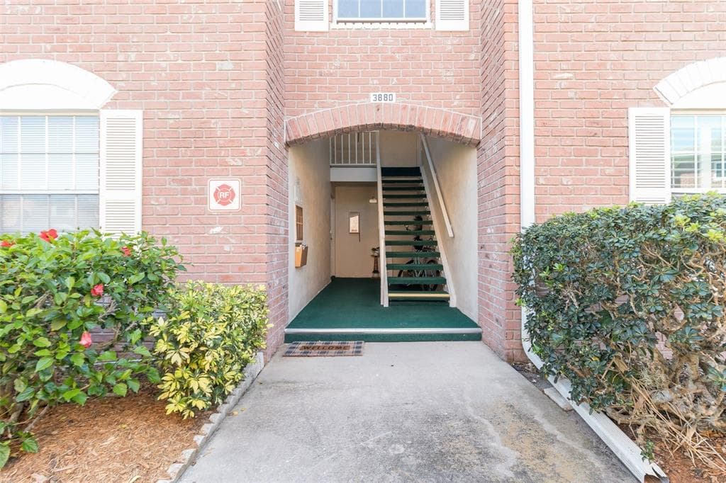 3880 37TH STREET S UNIT 52 ST PETERSBURG, FL 33711