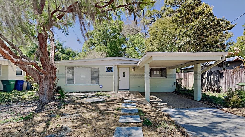 10814 N TEEGREEN ROAD TAMPA, FL 33612