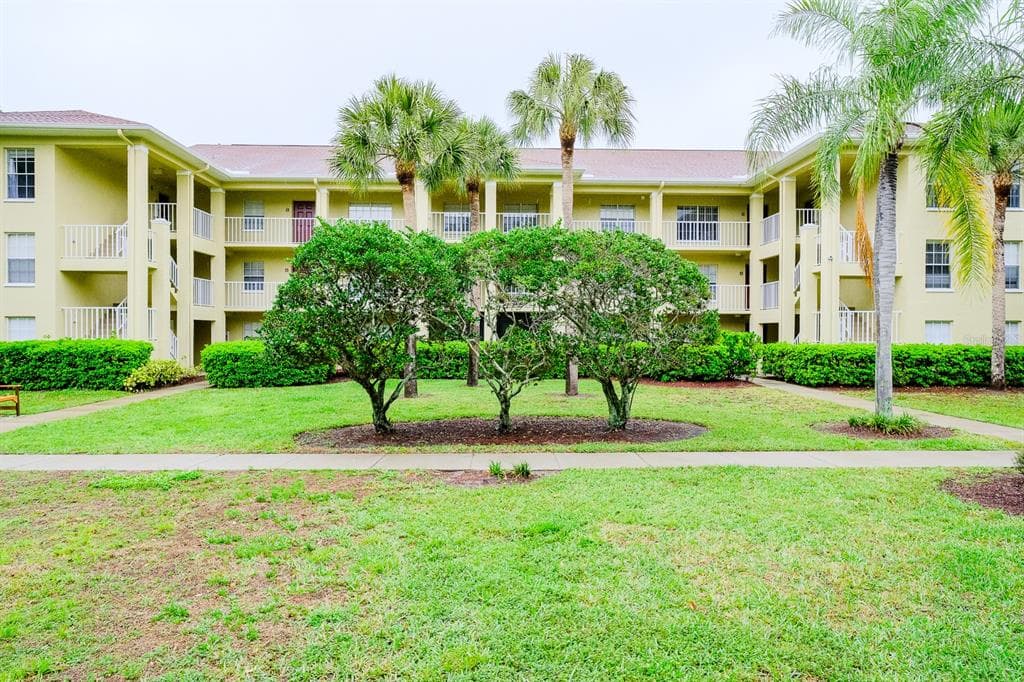 2690 CORAL LANDINGS BOULEVARD UNIT 234 PALM HARBOR, FL 34684