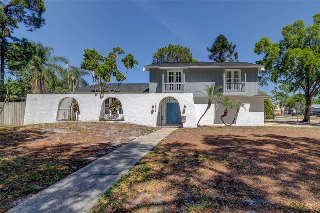 7001 FORESTVIEW COURT TAMPA, FL 33634