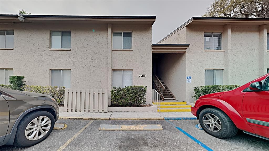 7504 PRESLEY PLACE UNIT 115 TAMPA, FL 33617