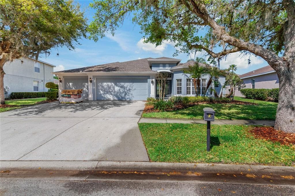 16107 BRIDGEDALE DRIVE LITHIA, FL 33547