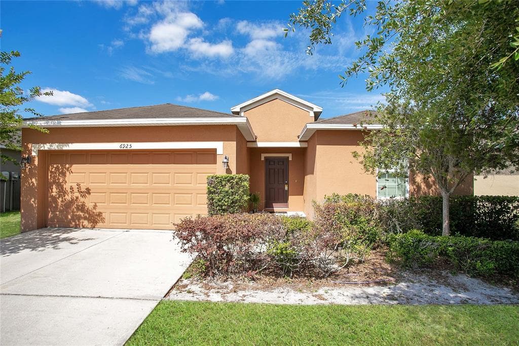 6925 GLENBROOK DRIVE LAKELAND, FL 33811