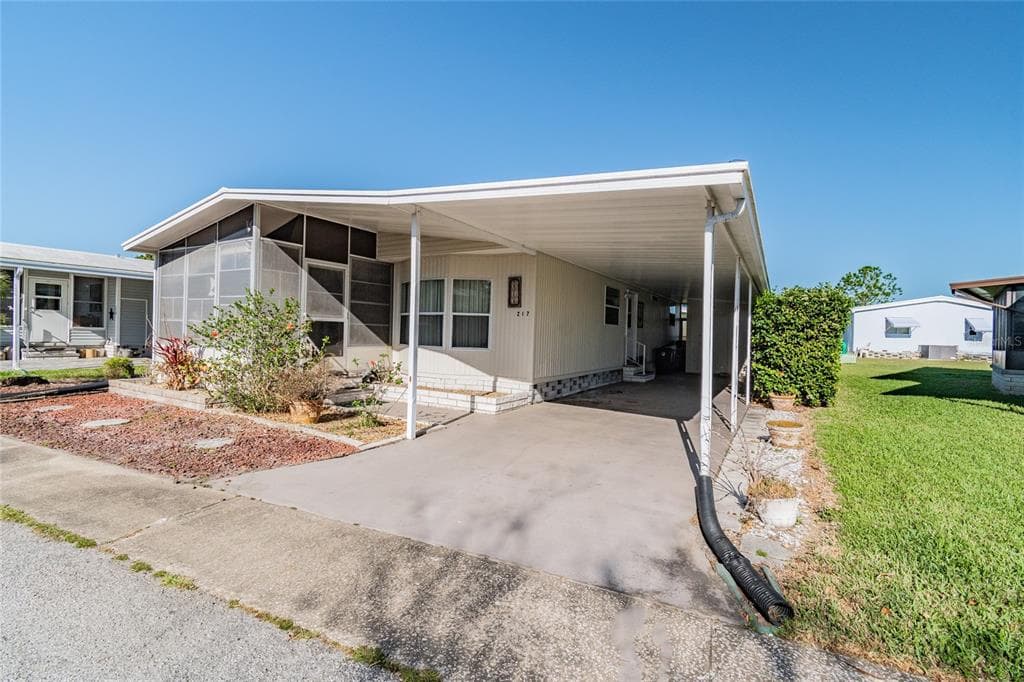 217 DOLPHIN DRIVE N OLDSMAR, FL 34677