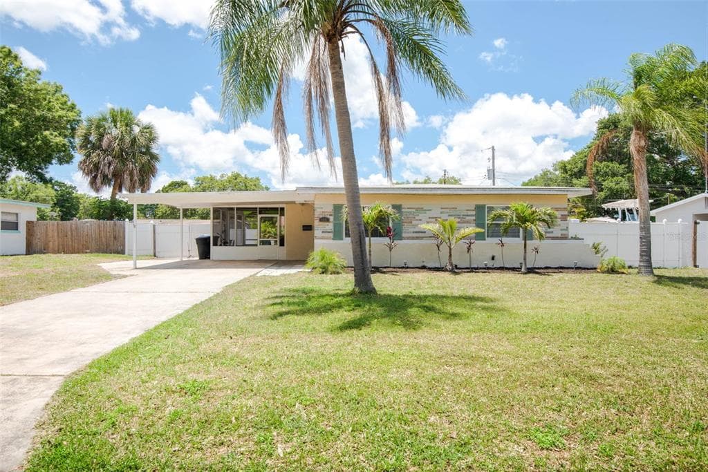6026 12TH WAY N ST PETERSBURG, FL 33703