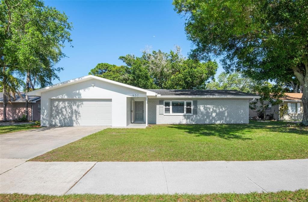 937 KEENE ROAD LARGO, FL 33771