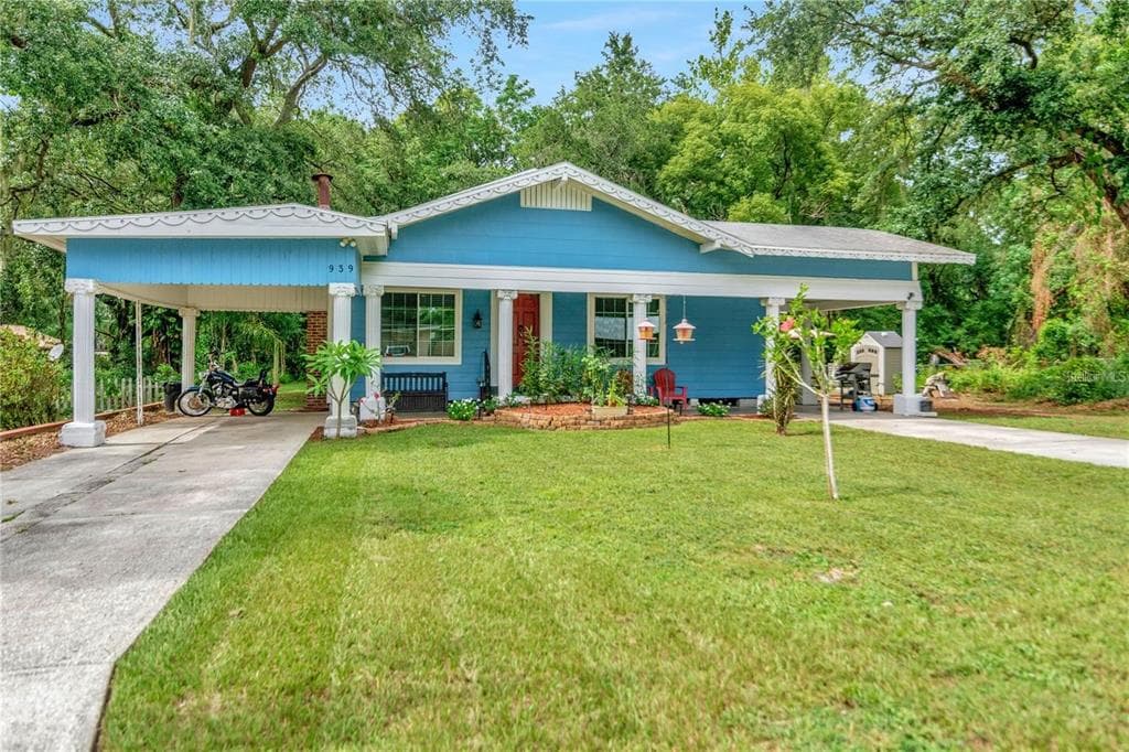 939 W QUEEN STREET LAKELAND, FL 33803