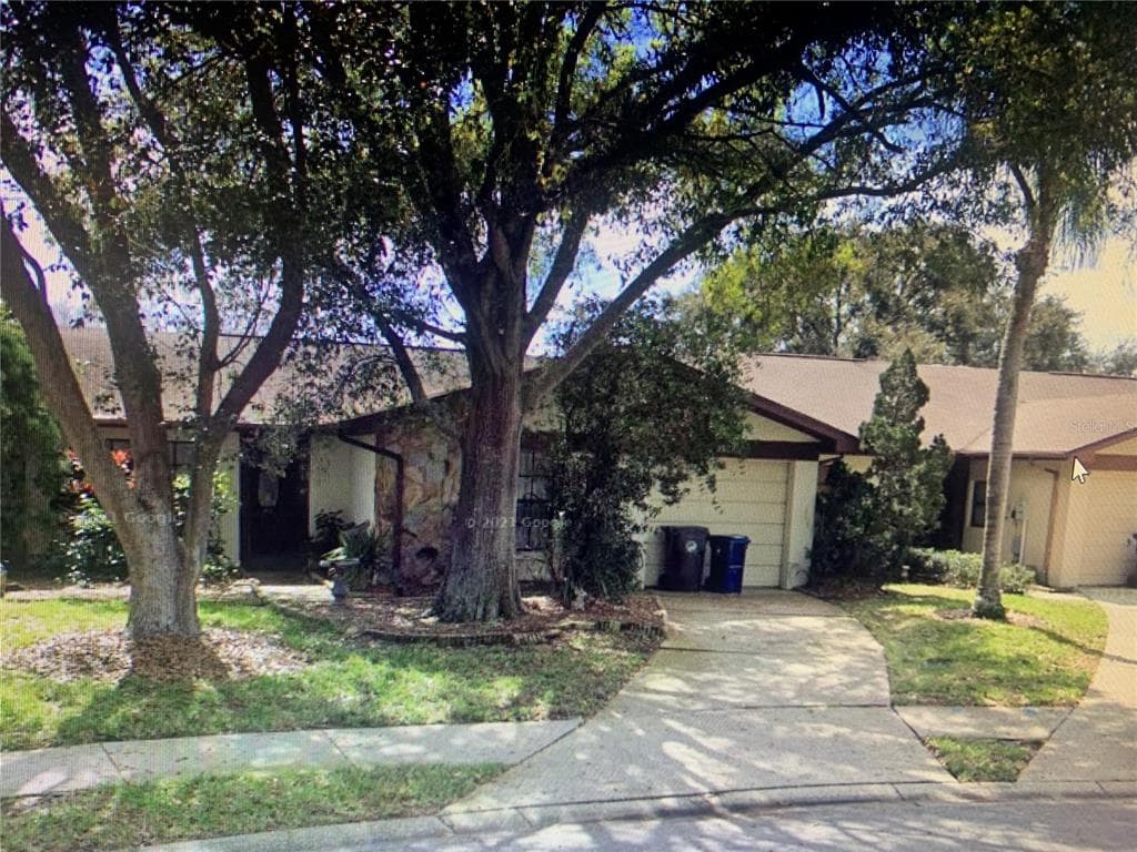 2031 DOVER COURT OLDSMAR, FL 34677