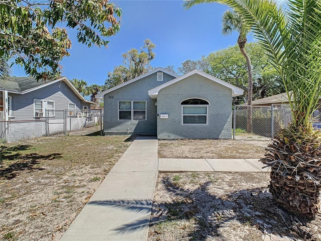 1818 QUINCY STREET S ST PETERSBURG, FL 33711