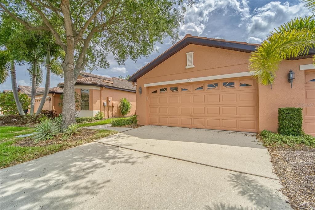 157 SHELL FALLS DRIVE APOLLO BEACH, FL 33572