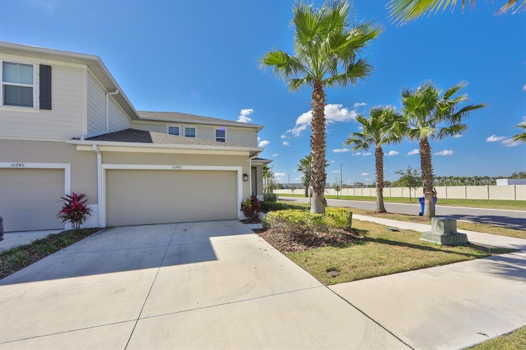 10742 VERAWOOD DRIVE
