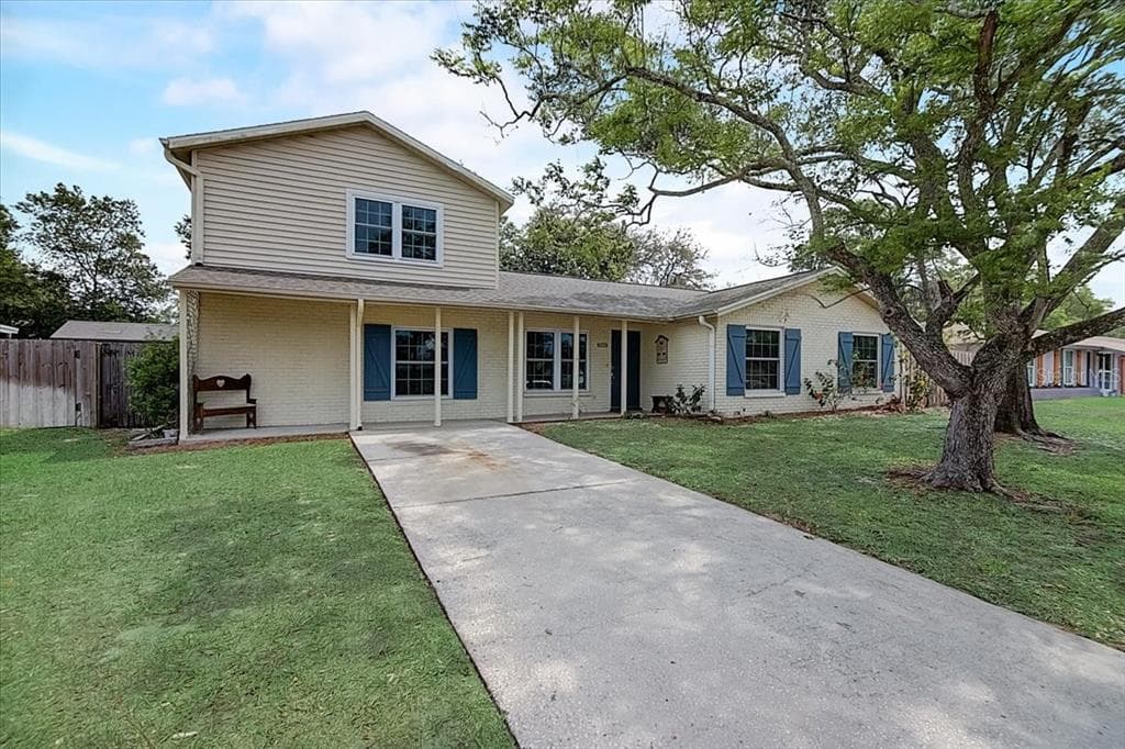 1305 WILLOW VALLEY DRIVE BRANDON, FL 33510