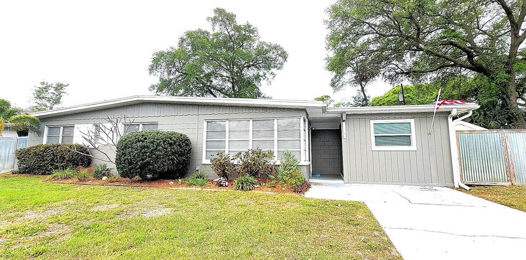 15548 BEDFORD CIRCLE E CLEARWATER, FL 33764