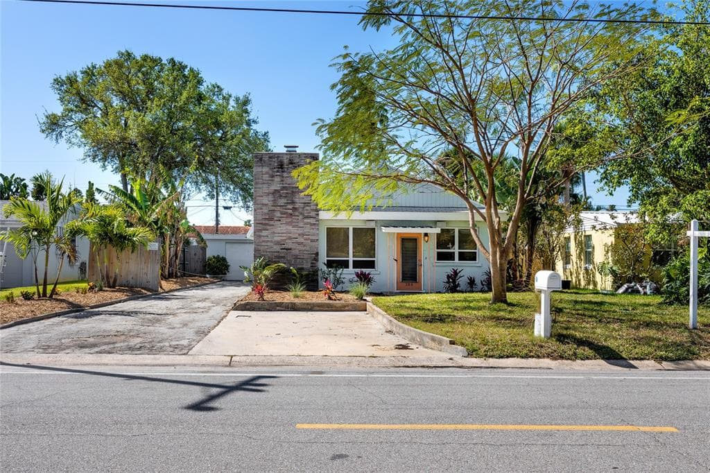 280 46TH AVENUE ST PETE BEACH, FL 33706