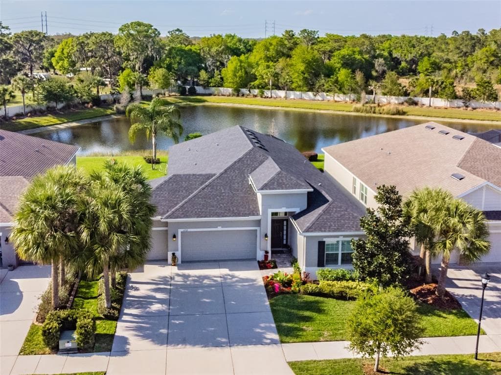 17733 BRIGHT WHEAT DRIVE LITHIA, FL 33547