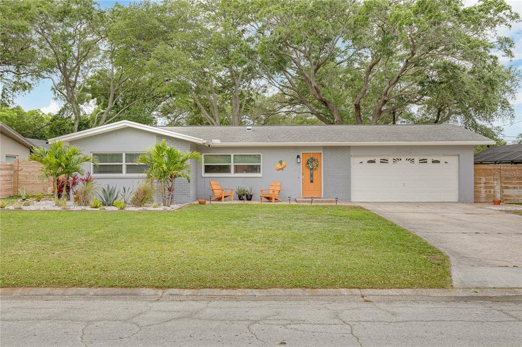 2394 JONES DRIVE DUNEDIN, FL 34698