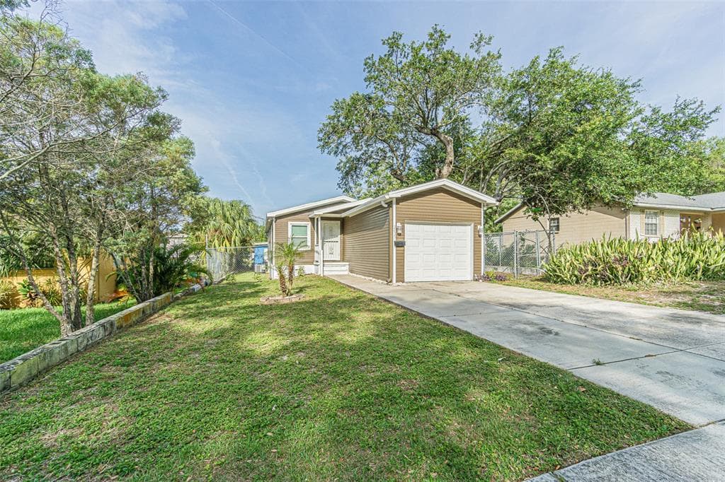 2435 UNION STREET S ST PETERSBURG, FL 33712