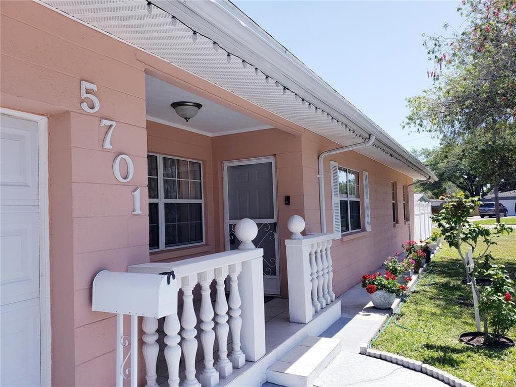 5701 MANGROVE STREET N ST PETERSBURG, FL 33703
