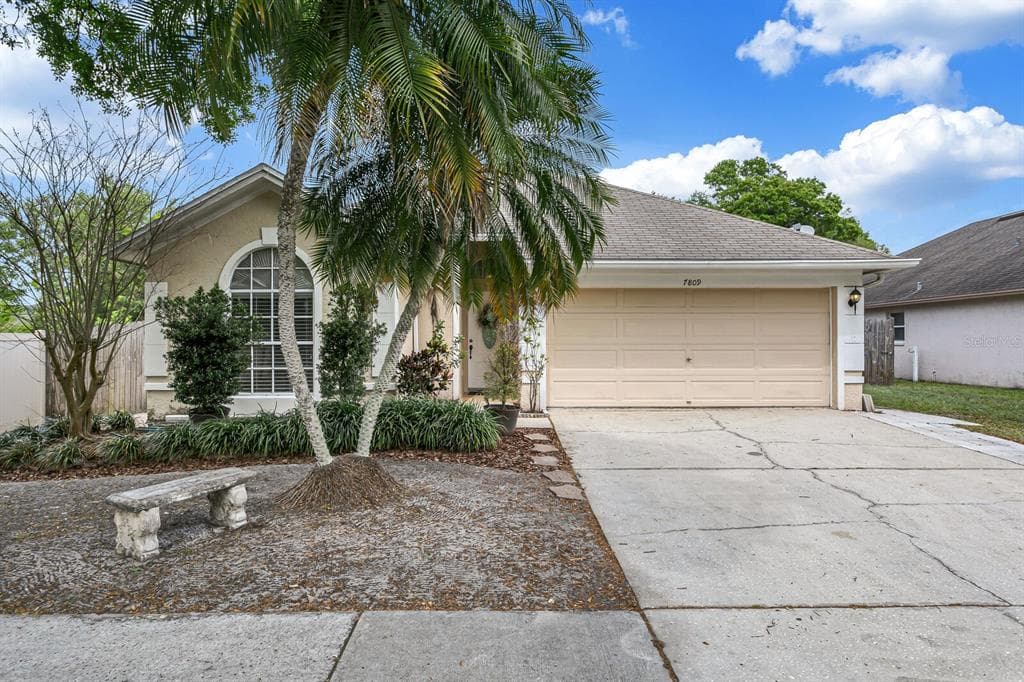 7809 MARBELLA CREEK AVENUE TAMPA, FL 33615
