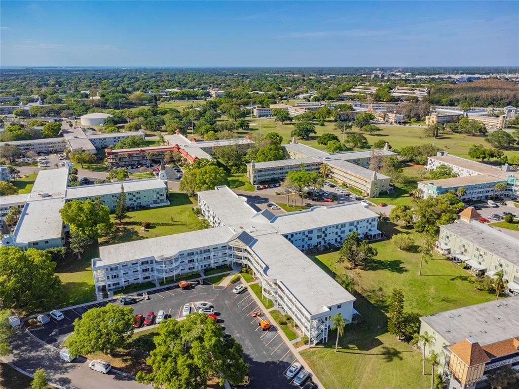 2428 COLUMBIA DRIVE UNIT 32 CLEARWATER, FL 33763