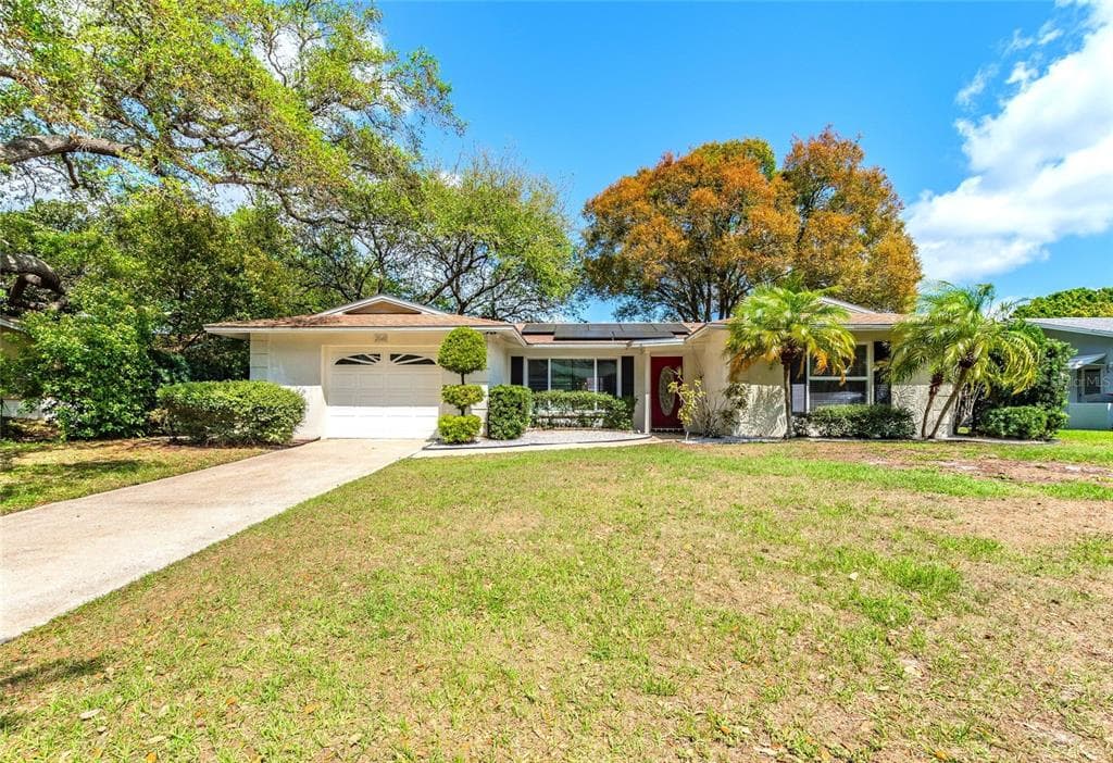 2040 FOREST DRIVE CLEARWATER, FL 33763