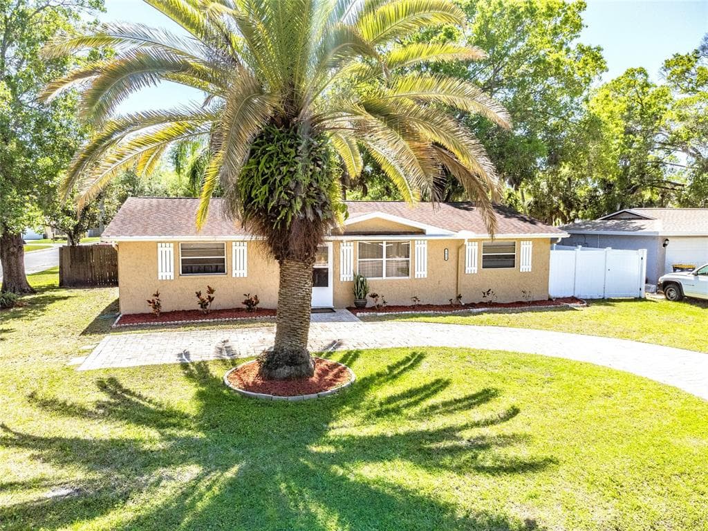 5626 BAY BOULEVARD PORT RICHEY, FL 34668