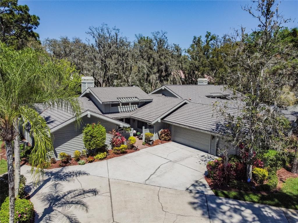 5355 COBBLESTONE COURT WESLEY CHAPEL, FL 33543