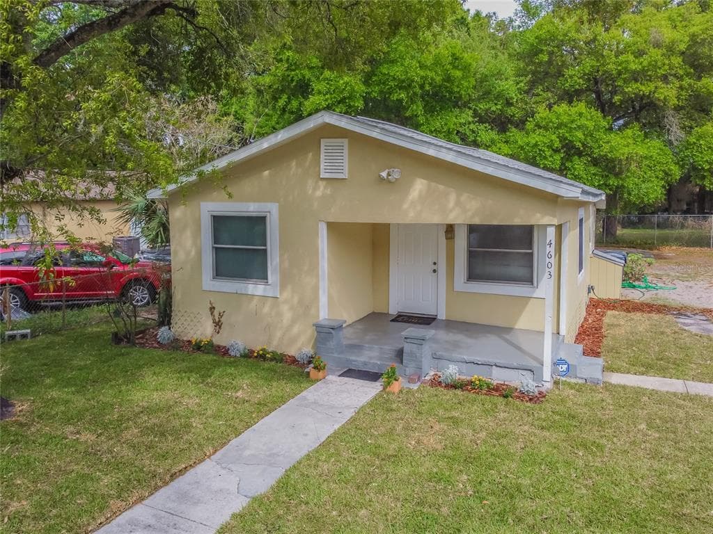 4603 BOOKER T DRIVE TAMPA, FL 33610