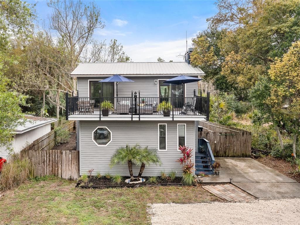 1278 LAGOON ROAD TARPON SPRINGS, FL 34689