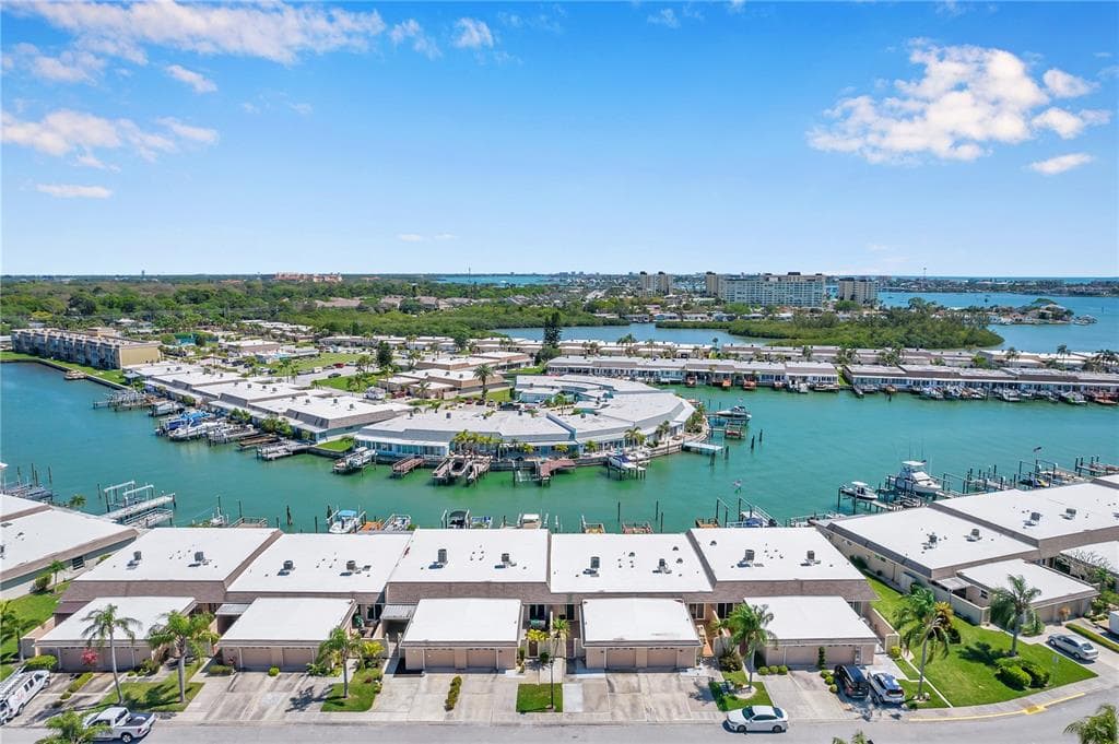 466 BOCA CIEGA POINT BOULEVARD N UNIT 2007 ST PETERSBURG, FL 33708
