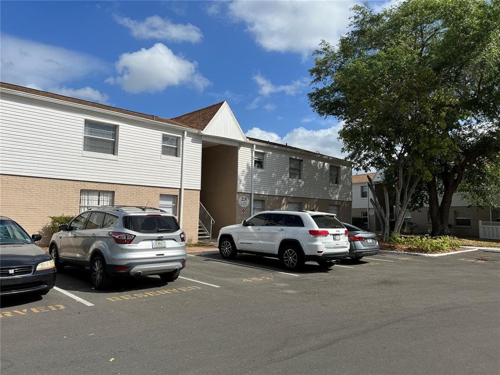 7210 N MANHATTAN AVENUE UNIT 2513 TAMPA, FL 33614