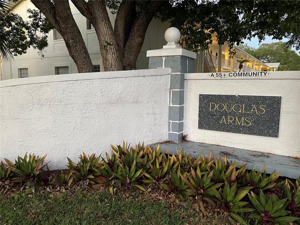 200 GLENNES LANE UNIT 107 DUNEDIN, FL 34698