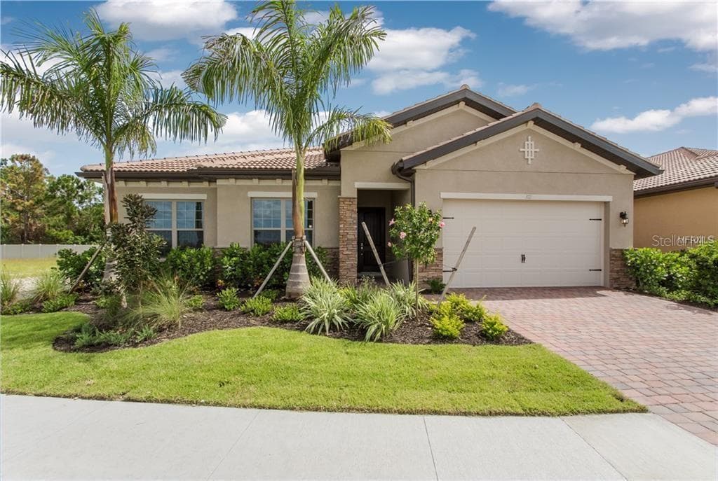 321 MARAVIYA BOULEVARD NOKOMIS, FL 34275