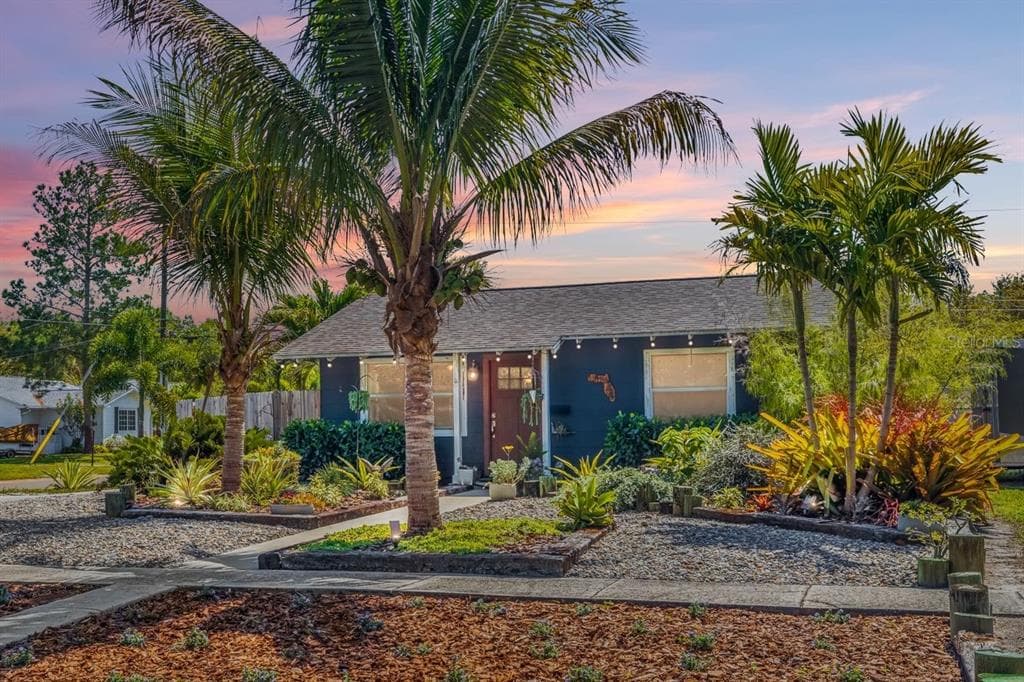 800 53RD TERRACE N ST PETERSBURG, FL 33703