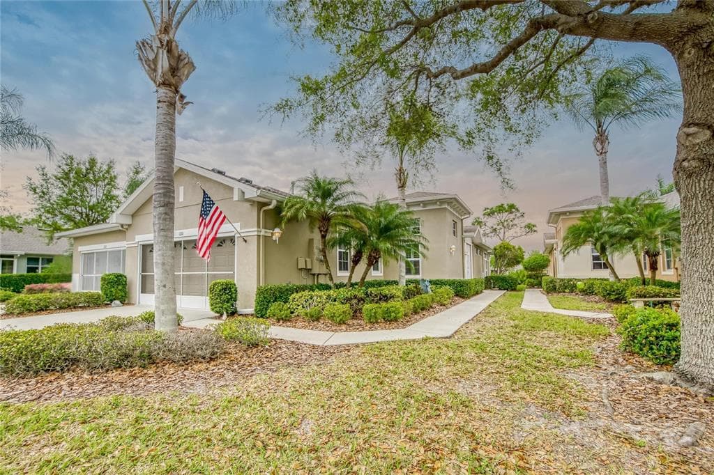 1210 PETERBOROUGH CIRCLE UNIT 91 SUN CITY CENTER, FL 33573