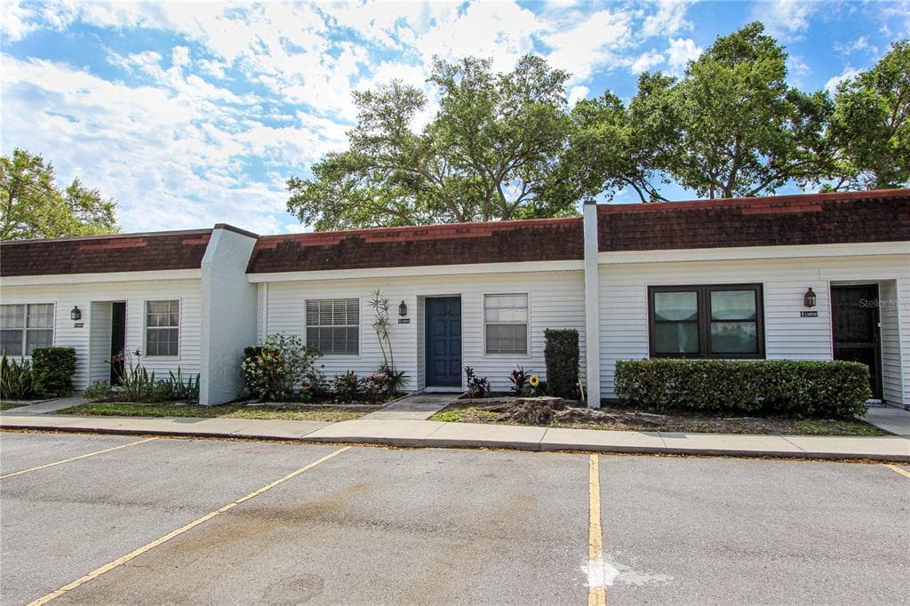 13856 OAKWOOD LANE SEMINOLE, FL 33776