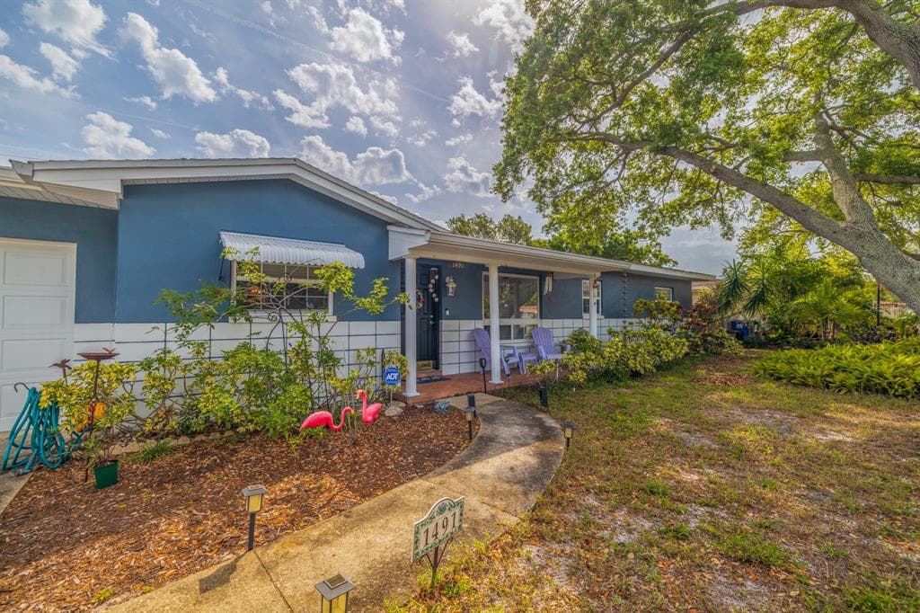 1491 ROBINSON DRIVE N ST PETERSBURG, FL 33710