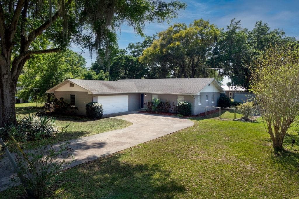 4087 LAKE MARIANNA DRIVE WINTER HAVEN, FL 33881