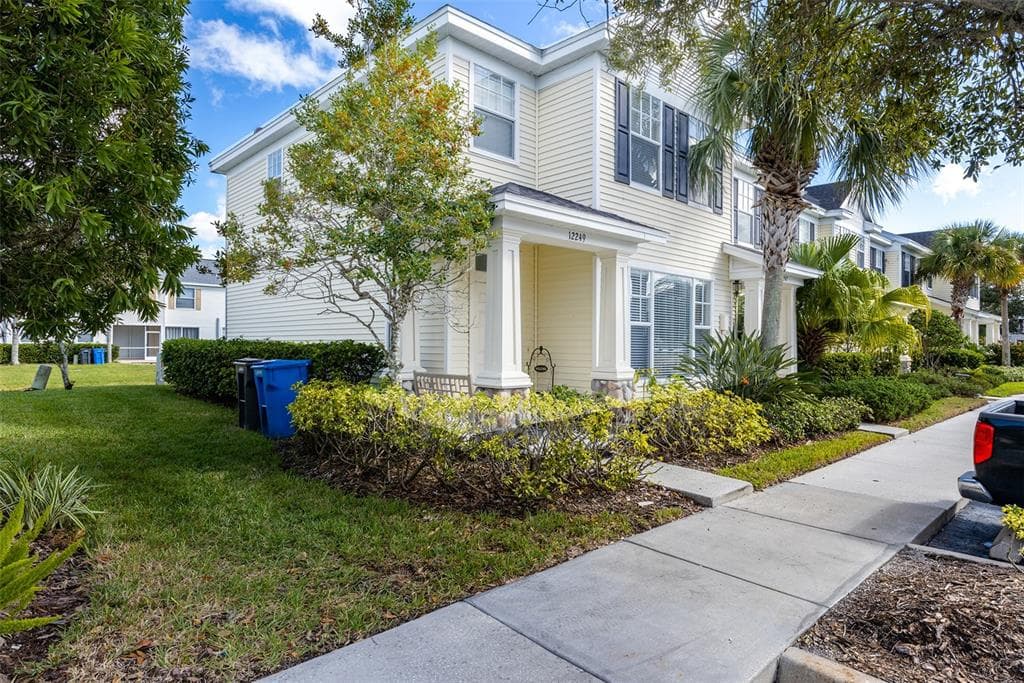 12249 COUNTRY WHITE CIRCLE TAMPA, FL 33635